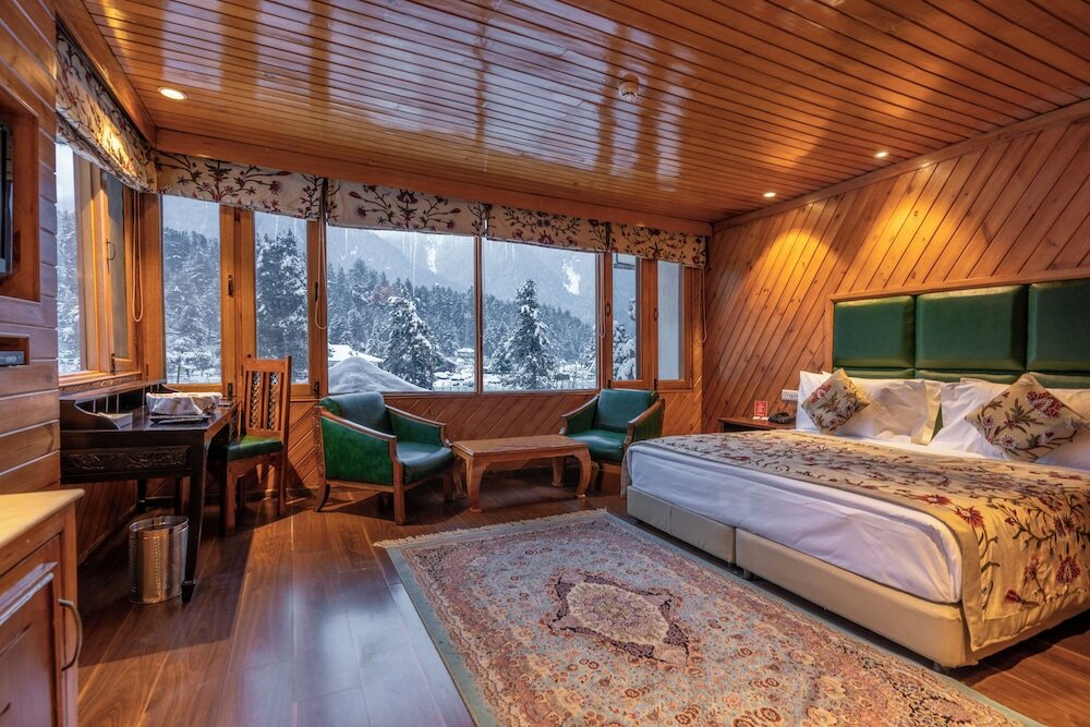 Фото Hotel Heevan Pahalgam