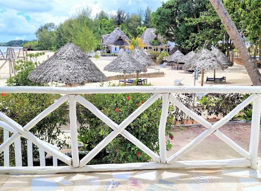 Фото Paradise Beach Resort