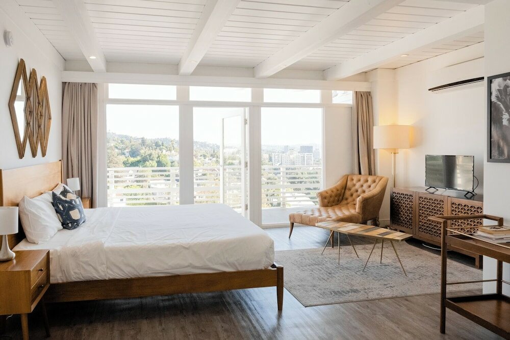 Фото Hollywood Hills Hotel