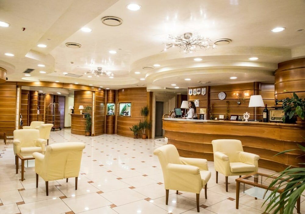 Фото Grand Hotel Victoria