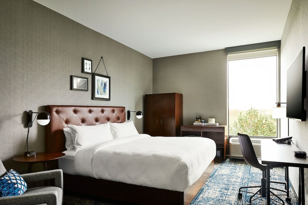 Фото Four Points by Sheraton Chicago Westchester/Oak Brook