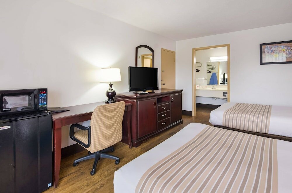 Фото Econo Lodge Marion I-81