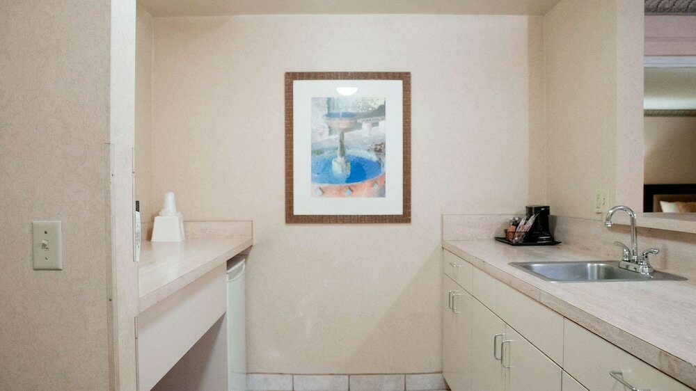 Фото Motel 6 Anaheim Hills