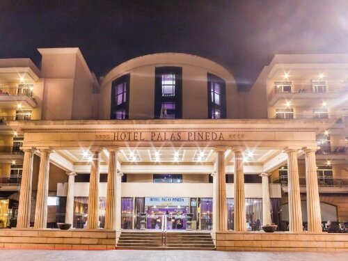 Внешний вид отеля Hotel Palas Pineda в Вила-Секе, фото 3
