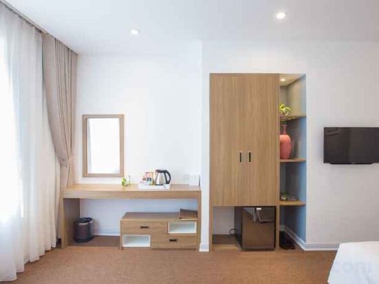 Фото Vyhouse Hanoi Hotel