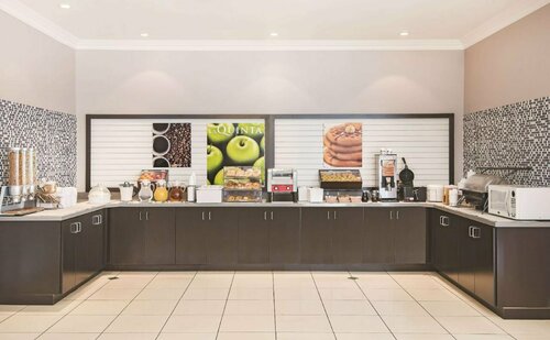 Гостиница La Quinta Inn & Suites by Wyndham Modesto Salida в Модесто