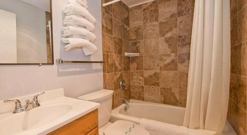 Гостиница Riviera Inn Motel в Порт Анжелес