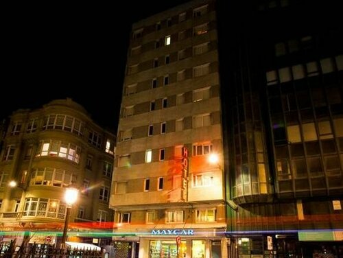 Гостиница Maycar в Ла-Корунье