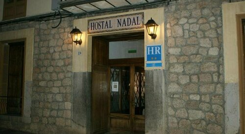 Гостиница Hostal Nadal в Сольере