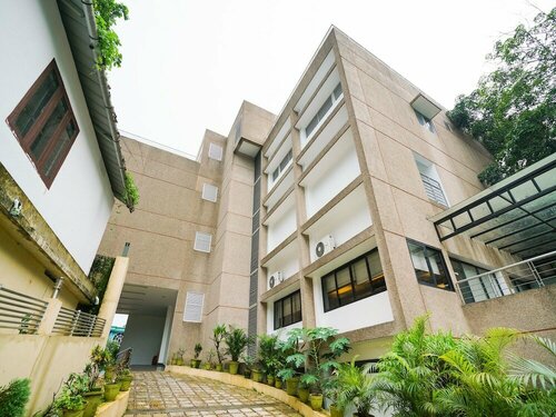 Гостиница Capital O 15754 Mookkannoor Tourist Home в Керале