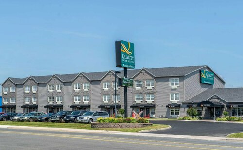 Гостиница Quality Inn & Suites Amsterdam в Провинции Нью-Брансуик