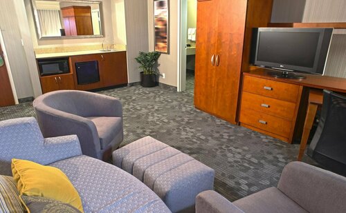 Гостиница Courtyard by Marriott Hamilton в Гамильтоне