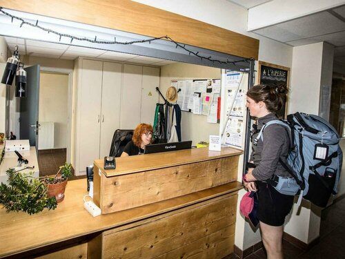 Гостиница Auberge de Jeunesse Hi Pontarlier в Понтарлье