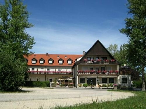 Гостиница Gasthof Zum Bartl в Зульцбах-Розенберге