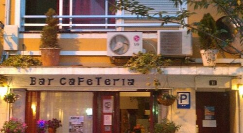Гостиница Hostal La Barca в Бланесе
