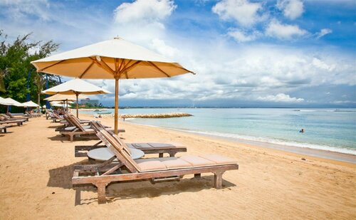 Гостиница Sanur Resort Watujimbar в Индонезии