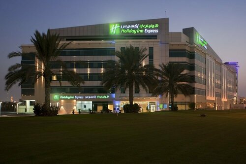 Гостиница Holiday Inn Express Dubai Airport в Дубае
