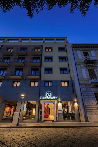 Гостиница Hotel dei Cavalieri Caserta в Казерте