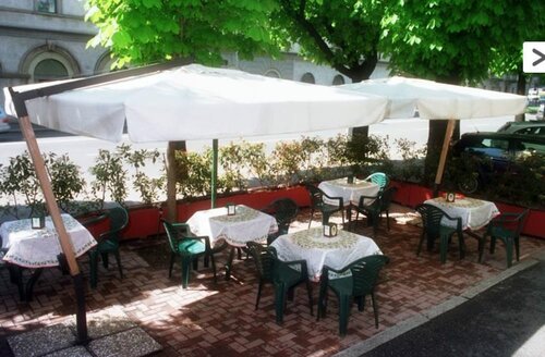 Гостиница Hotel Engadina в Комо