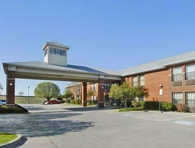 Гостиница Days Inn by Wyndham Dallas Plano в Плано