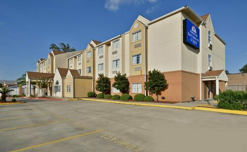 Гостиница Ame. B. Value Inn Lake Charles at I-210 Exit 5 в Лейк-Чарльзе