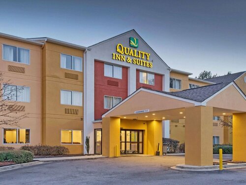 Гостиница Quality Inn & Suites Birmingham - Highway 280 в Бирмингеме