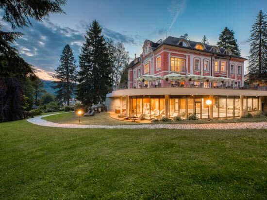 Фото Wellness & SPA hotel Villa Regenhart