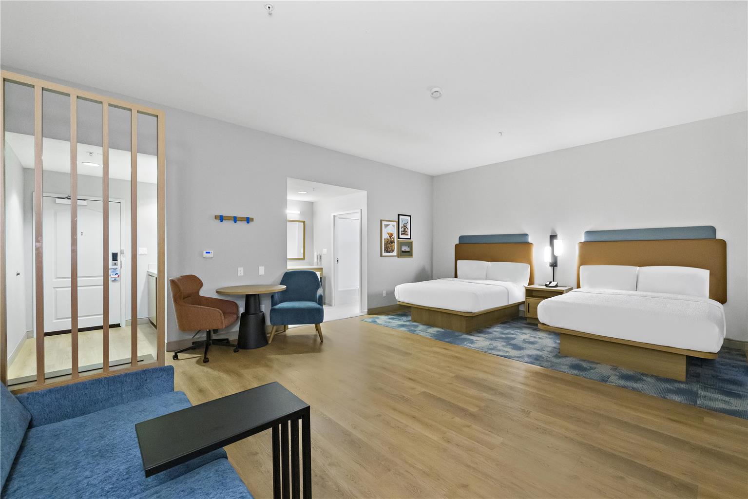 Фото Hampton Inn & Suites Lancaster