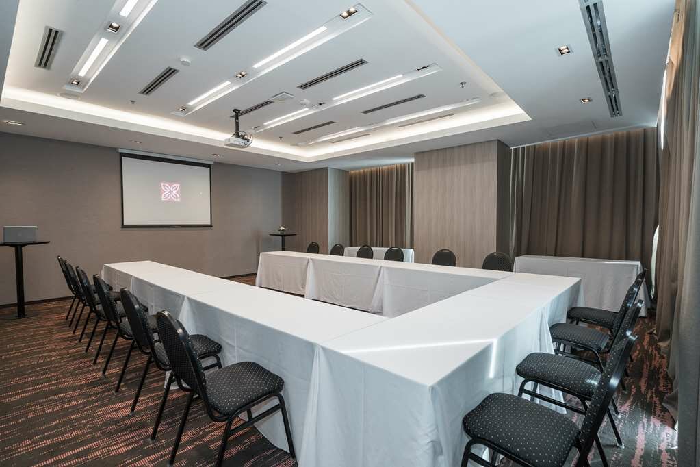 Фото Hilton Garden Inn Neuquen