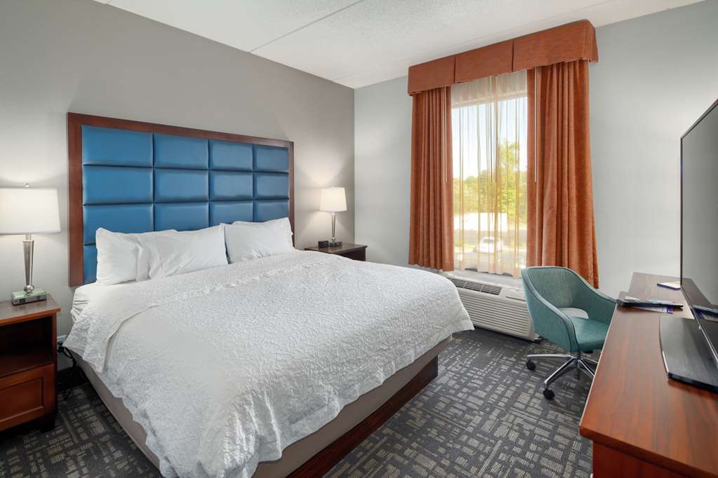 Фото Hampton Inn Louisville - Northeast