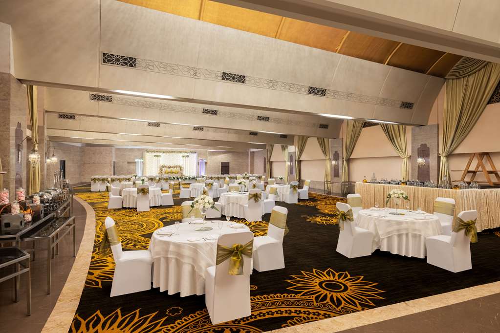 Фото Radisson Blu Hotel, New Delhi Dwarka