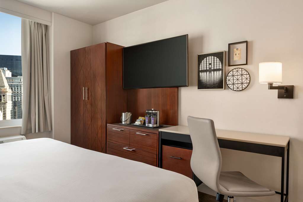 Фото DoubleTree by Hilton New York Downtown