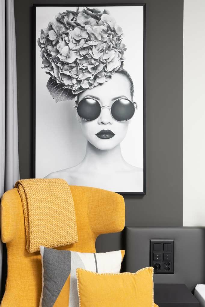 Фото Radisson Hotel & Suites Zurich 