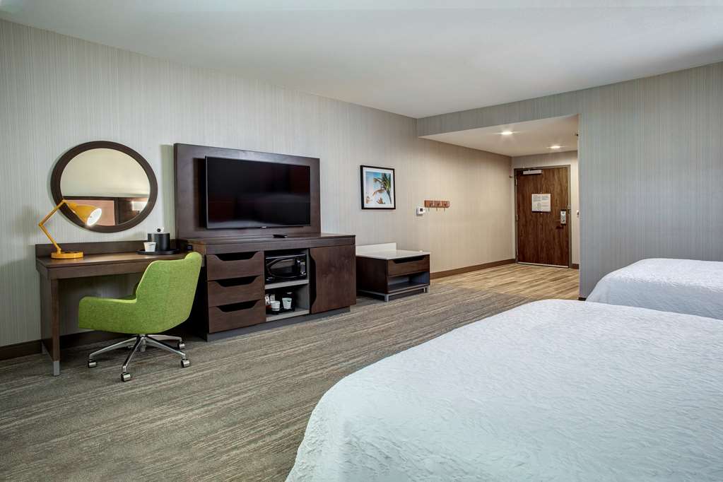 Фото Hampton Inn & Suites Indio