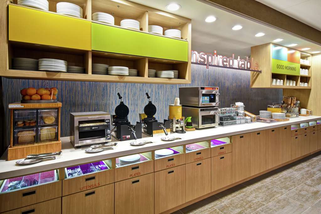 Фото Home2 Suites by Hilton Frankfort