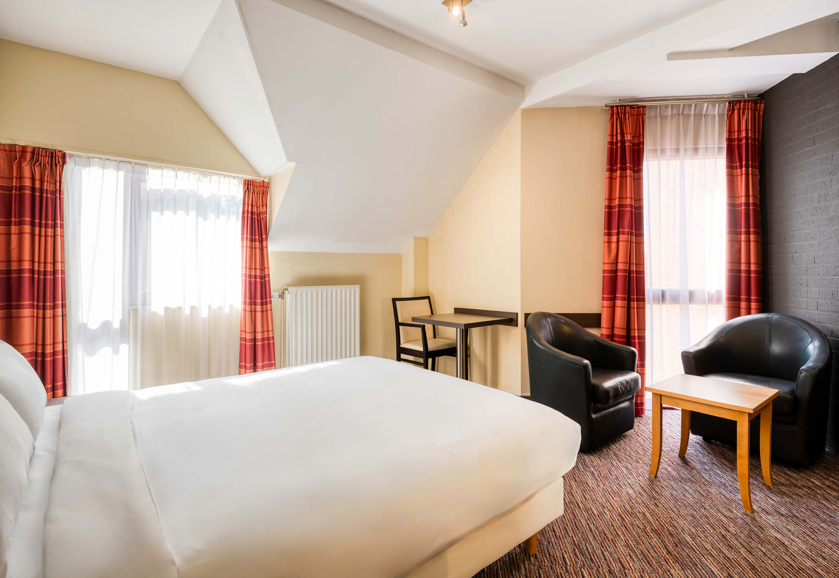 Фото B&b Hotel Mons Centre