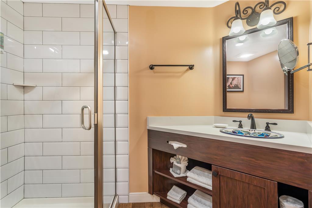 Фото Best Western Rose Garden Inn