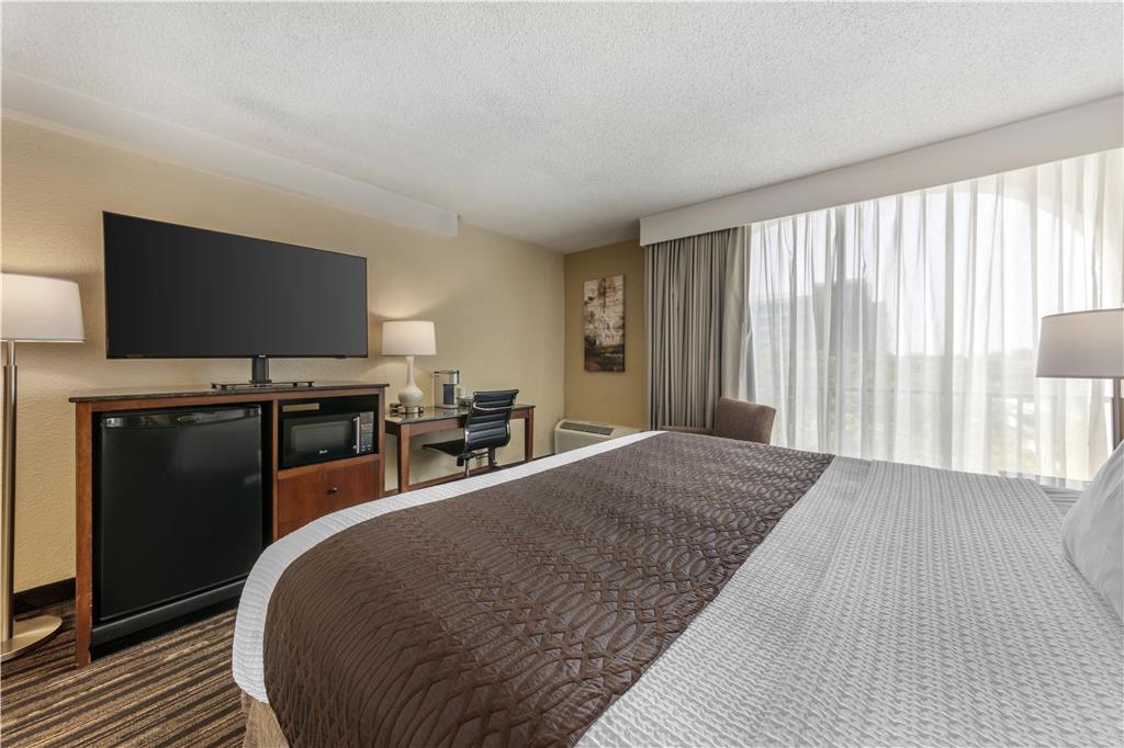 Фото Best Western Plus North Miami/Bal Harbour
