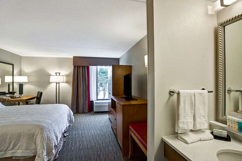 Фото Hampton Inn Norfolk-Naval Base