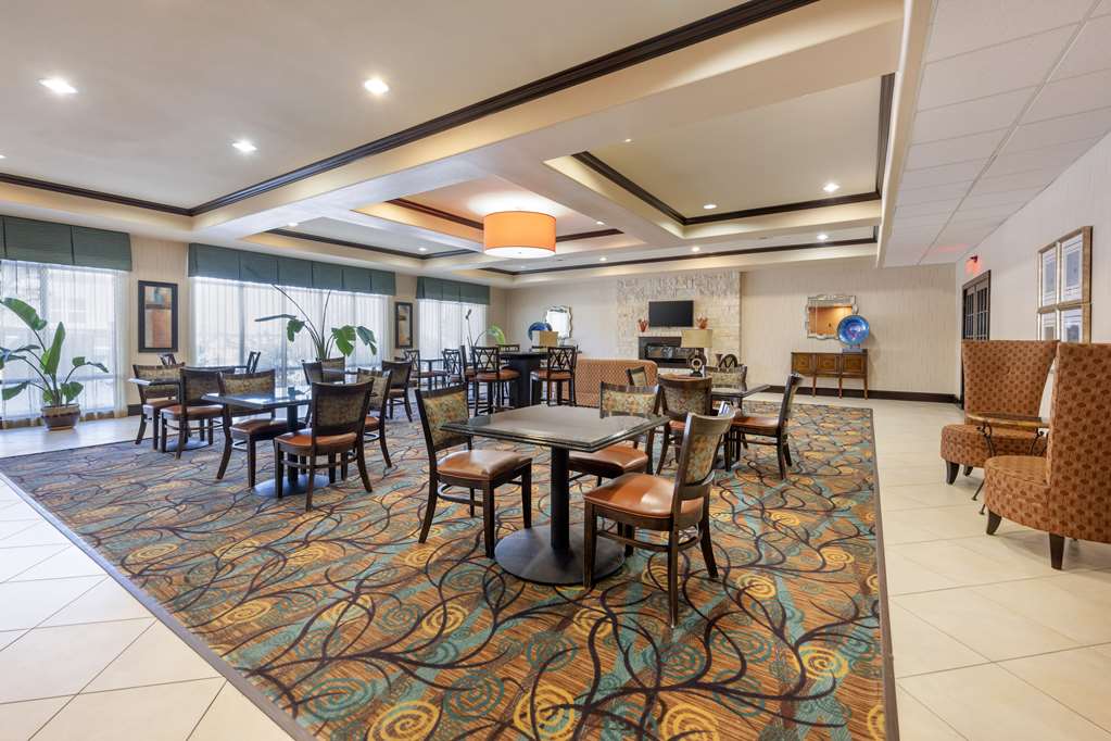 Фото Best Western Plus Midland Suites