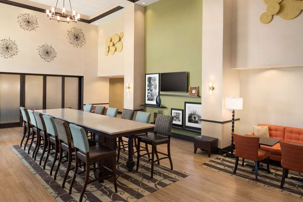 Фото Hampton Inn & Suites Corpus Christi