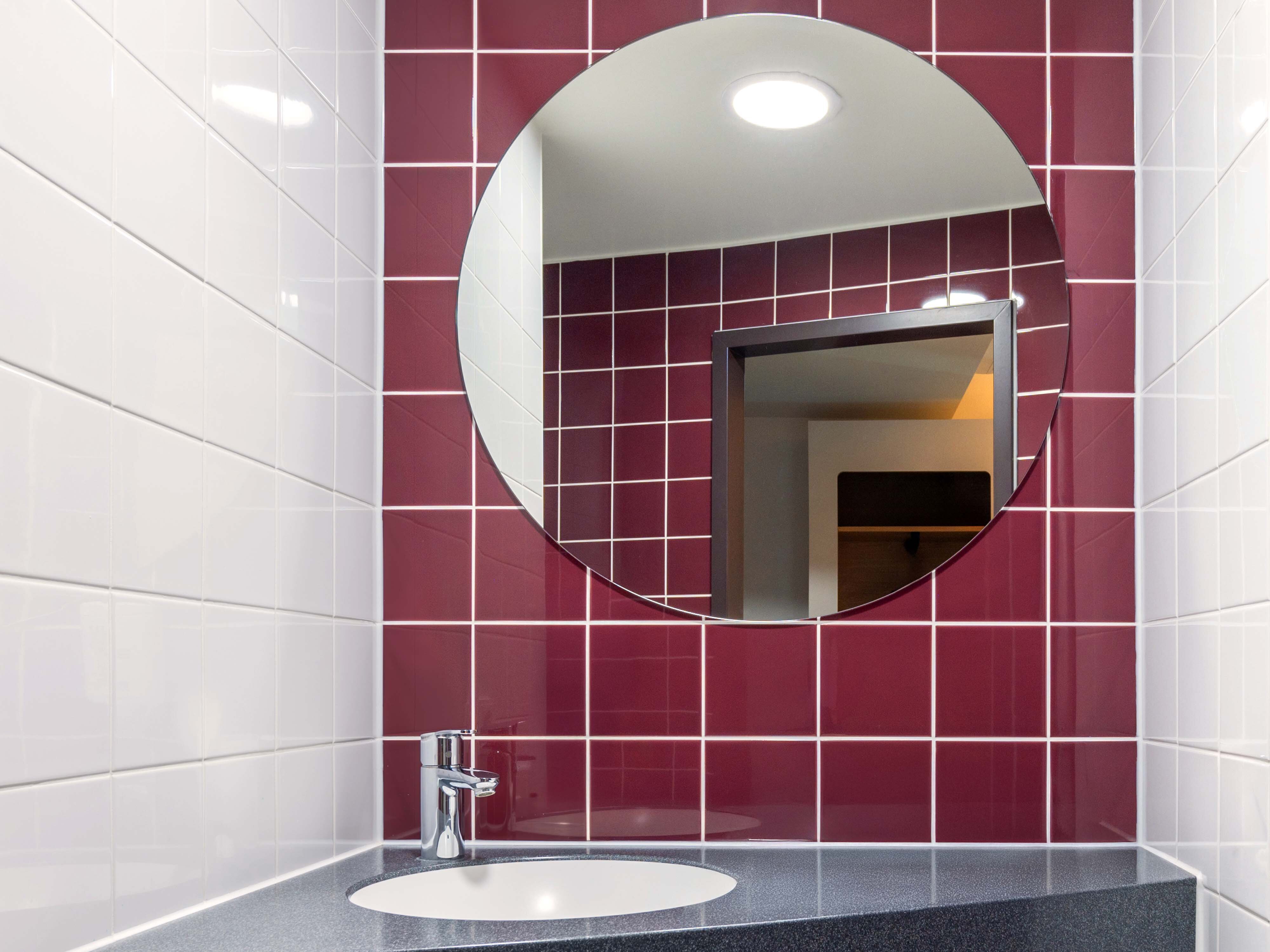 Фото B&b Hotel Stuttgart Bad Cannstatt