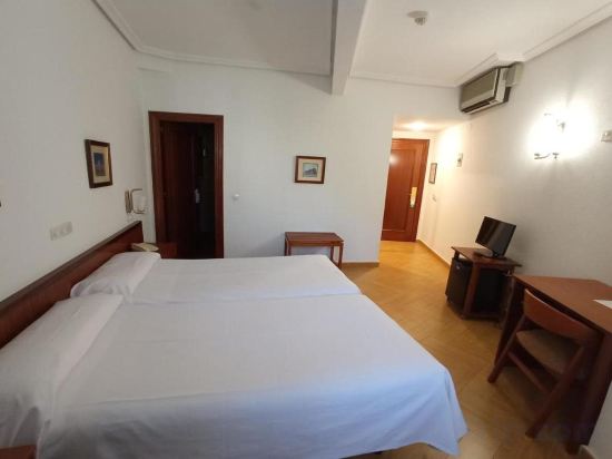 Фото Hotel Ele Acueducto