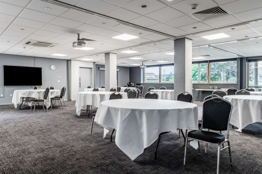 Фото Park Inn by Radisson Peterborough