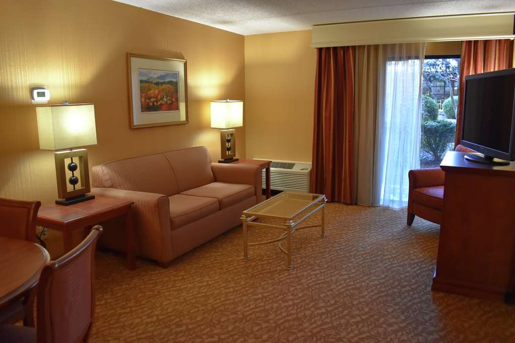 Фото DoubleTree by Hilton Asheville Biltmore
