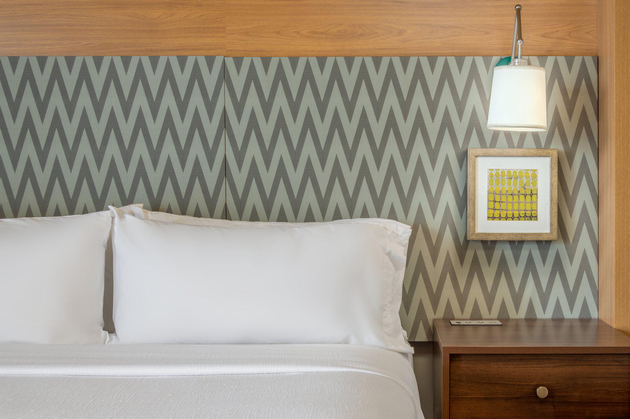 Фото Holiday Inn Denver East, an Ihg Hotel