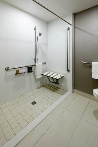 Гостиница DoubleTree by Hilton Montreal в Монреале