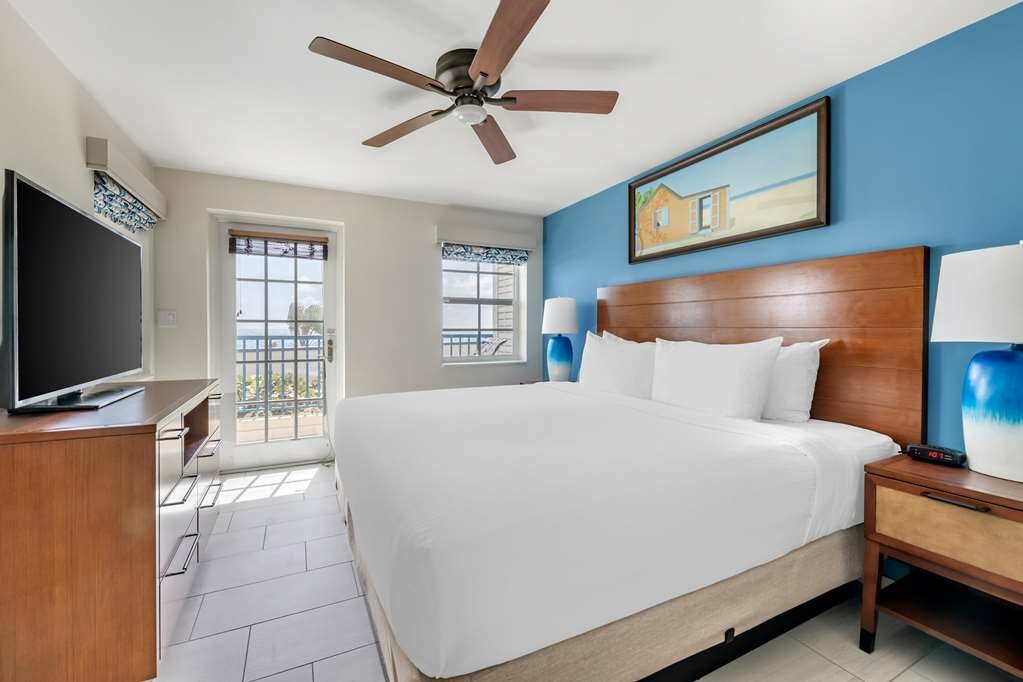 Фото Hilton Vacation Club Flamingo Beach St. Maarten