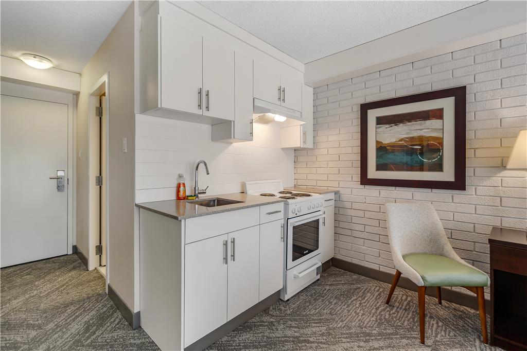 Фото Best Western Cedar Park Inn