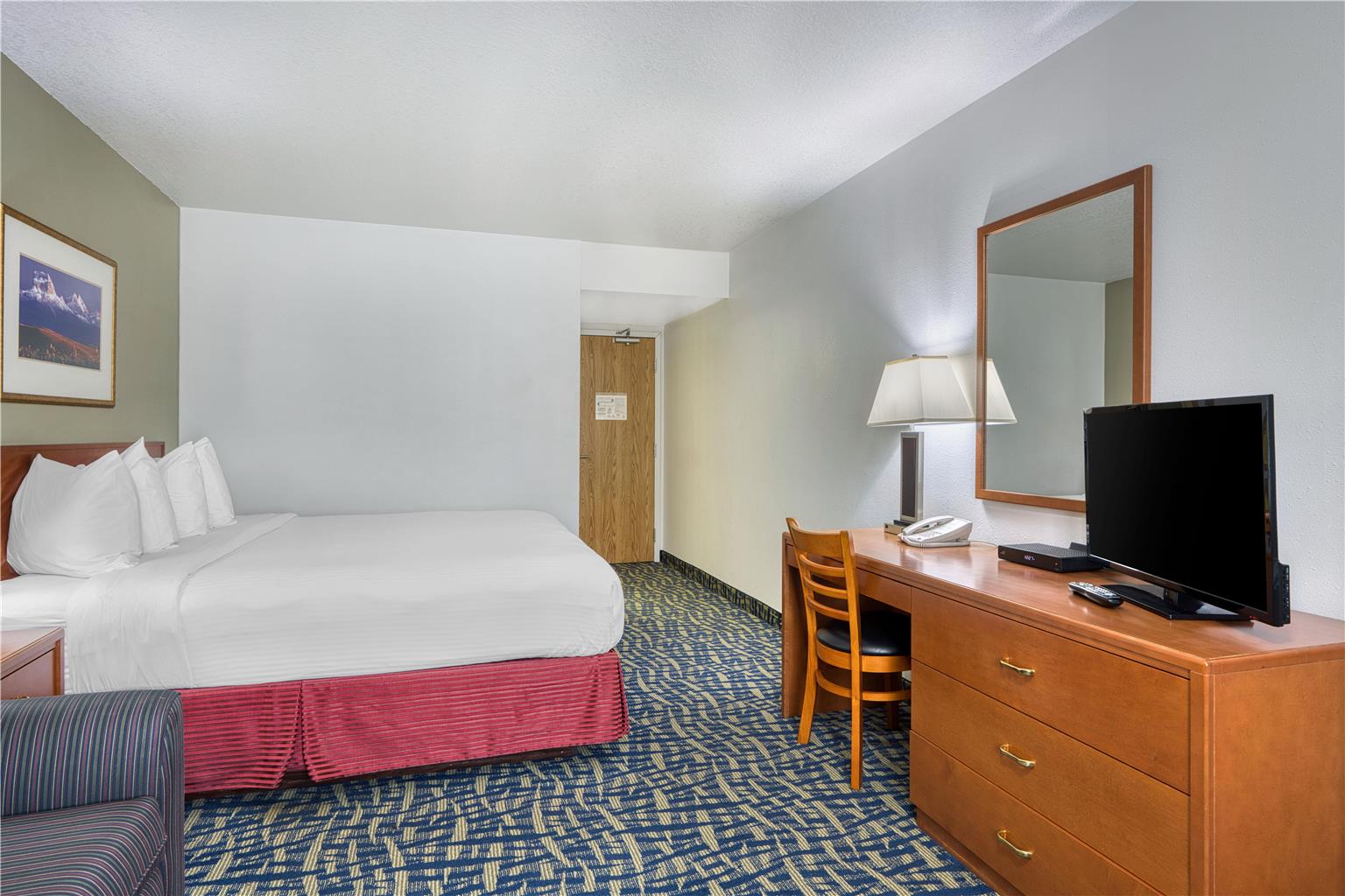 Фото SureStay Plus Hotel by Best Western Lethbridge